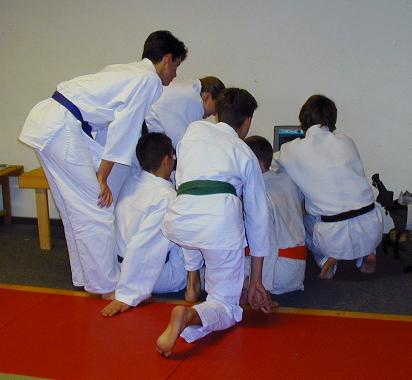 [Foto: Judoka am Computer]