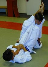 [Foto:
Judo-Würgegriff:
Kata Jime
]